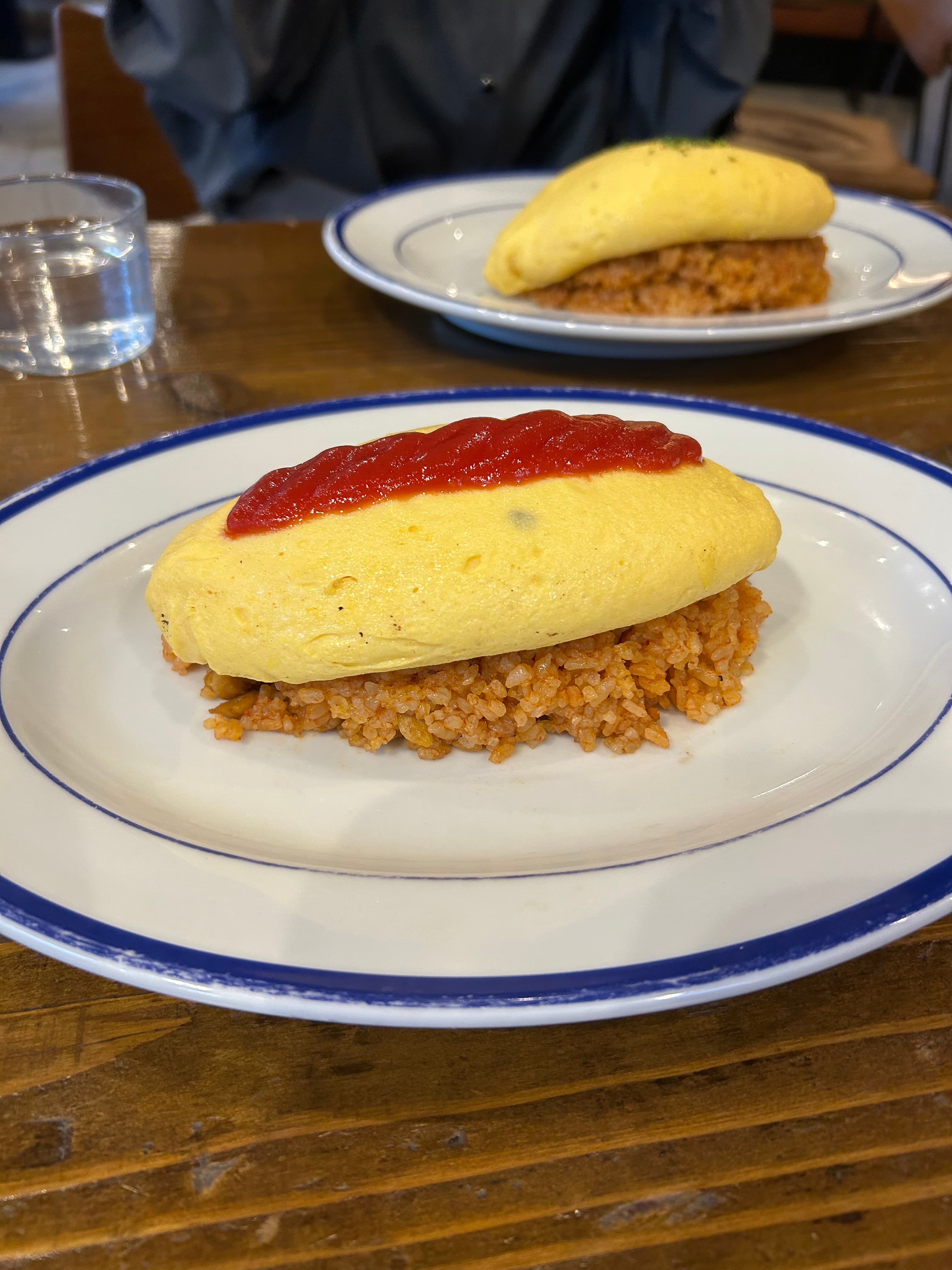 Let’s eat together! -Japanese cuisine “omelette with rice”